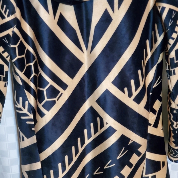 ☃️ Geometric Print Coat - Picture 4 of 5